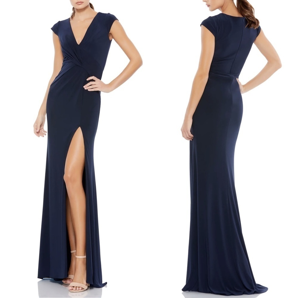 NWT Ieena for Mac Duggal V Neck Ruched Jersey Gown in Navy Sz. 14
